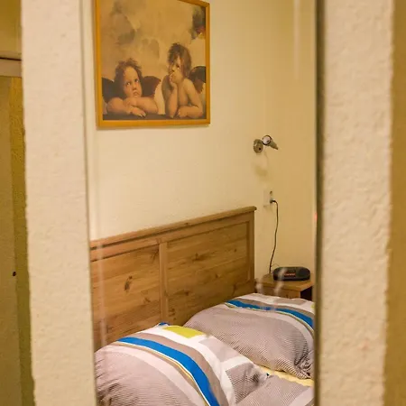 Ferienwohnung-franziska-wuensche-wohnung-1 *